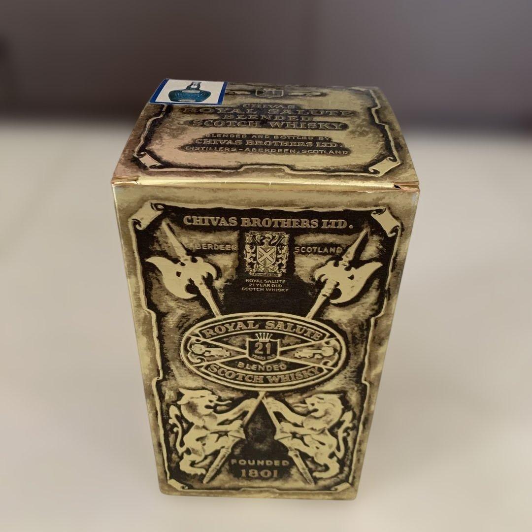 シーバス　ロイヤルサルート21年　陶器ボトル　巾着・箱付【古酒】