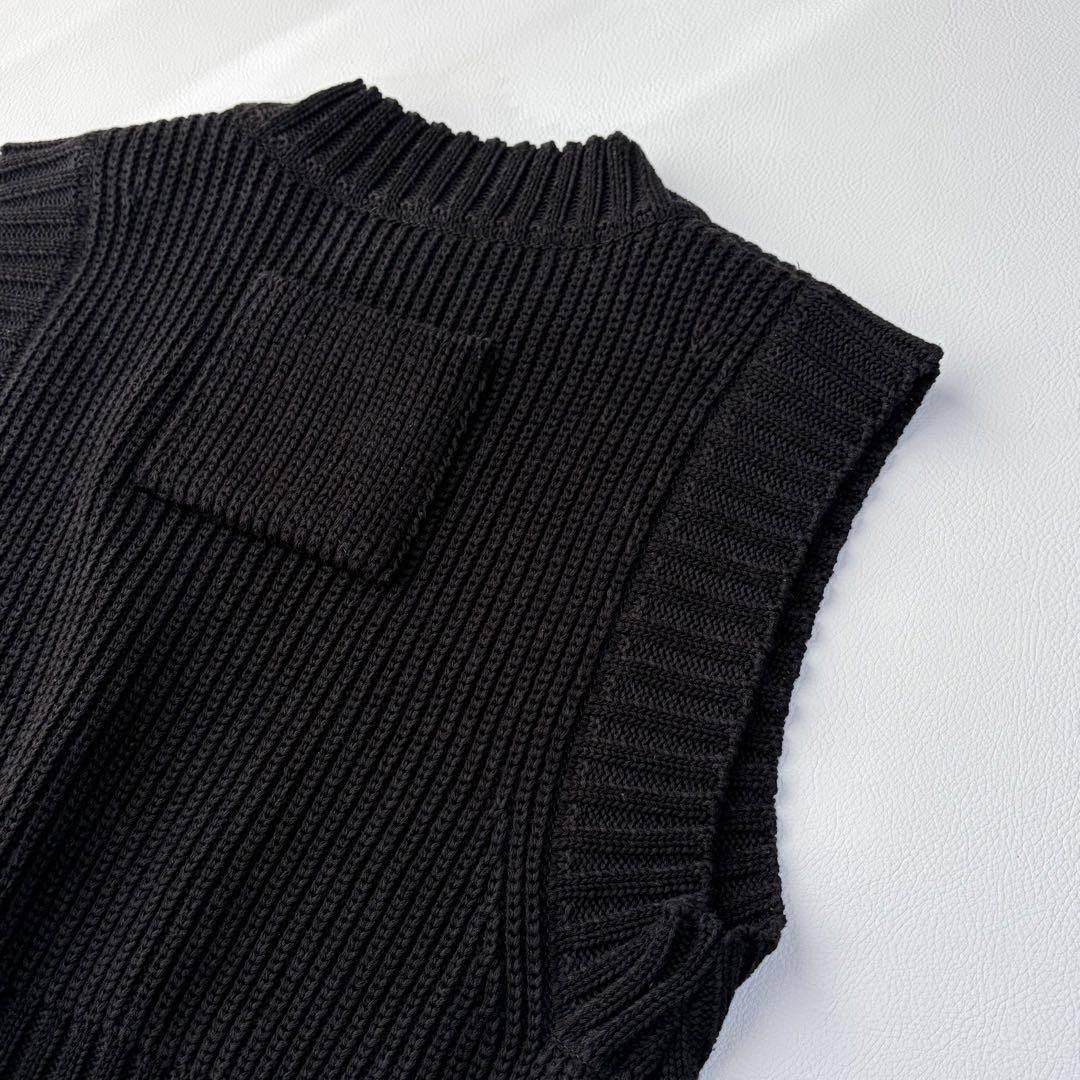 OUAT  VEST ニットベスト クロップド