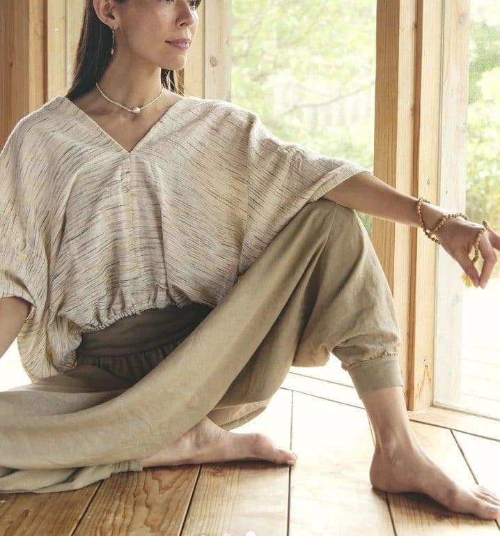 でこぴん様☆yinyang☆ハンドウーブントップ☆グレー