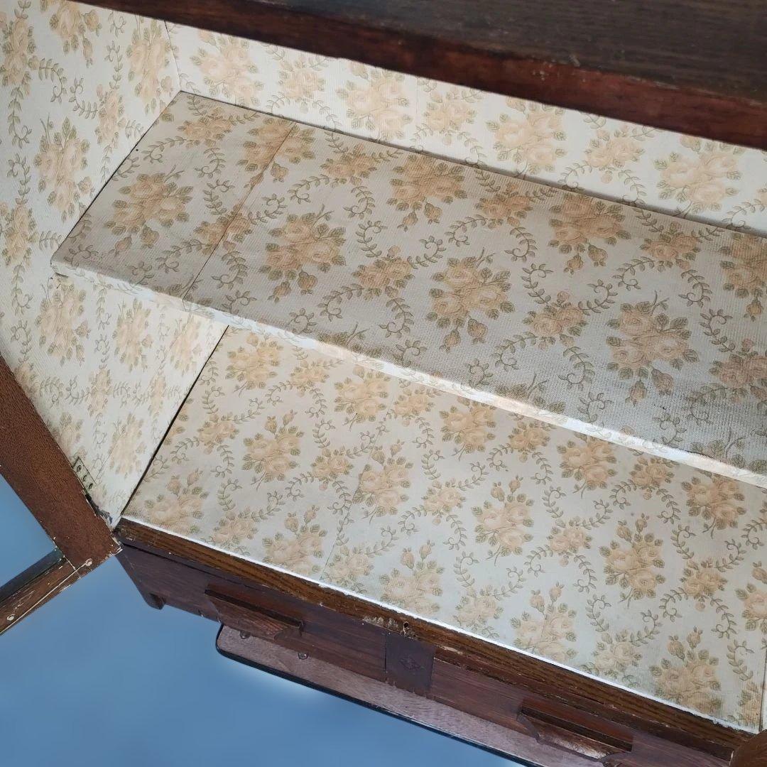 よ*ず様 アンティーク　木製ガラス扉　キャビネット　本棚