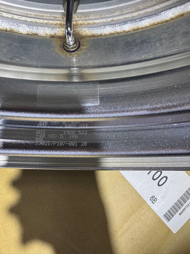 ワーク　グノーシス　19インチ　30系プリウス　215/35R19 ナット付き