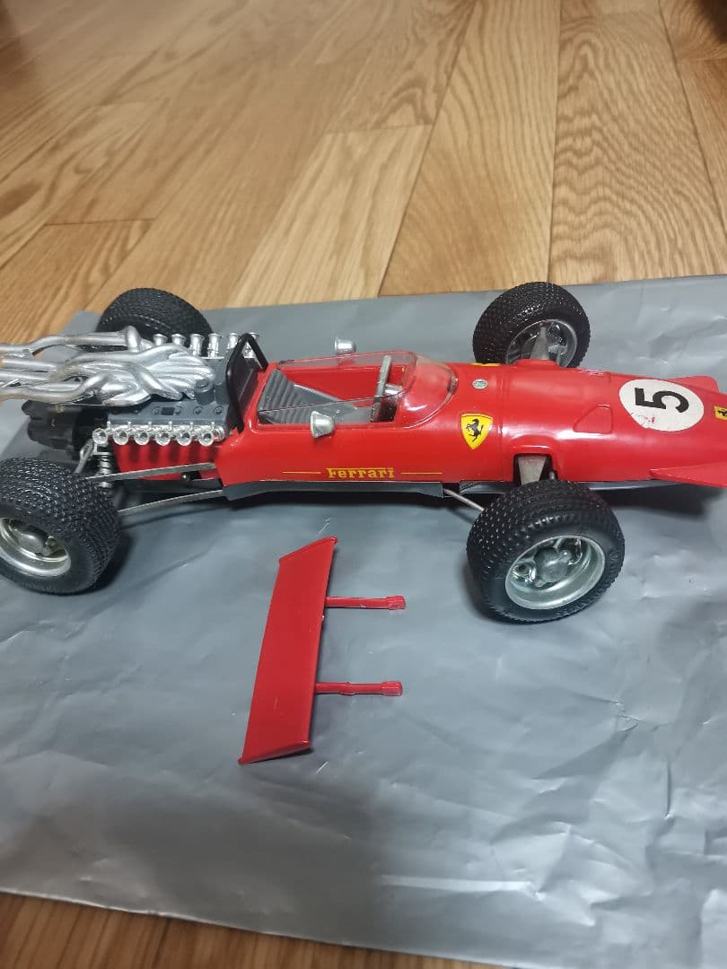 フェラーリ・フォーミュラー2　Schuco　ミニカー 箱・ゼンマイなし