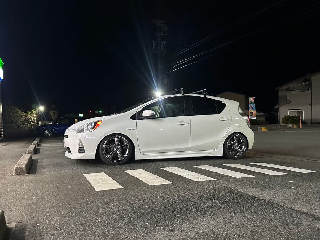 WORK グッカーズ 17インチ　pcd100 4穴