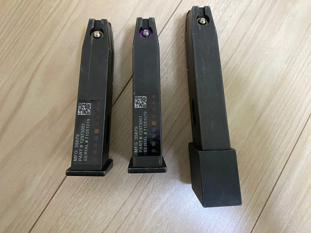 ますけ アルバート.W.モデル 01P 予備マガジン＋ガス缶セット