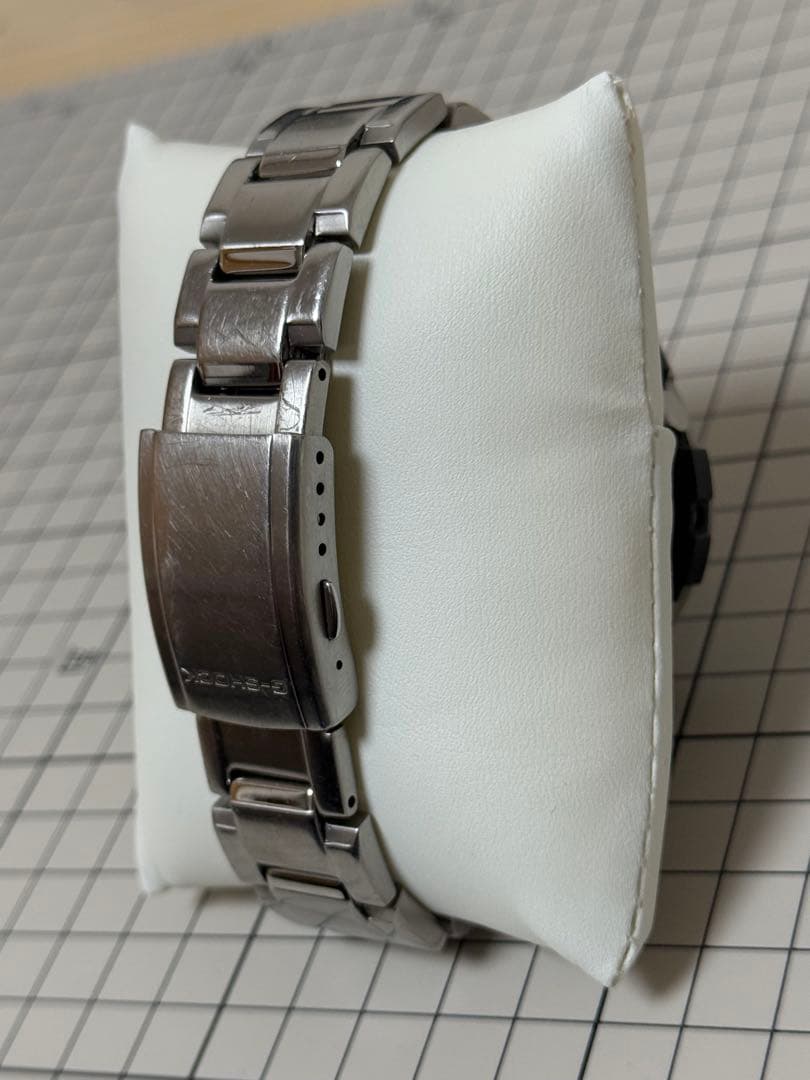 g-shock GST-W110D-1A9JF g-steel メタルバンド
