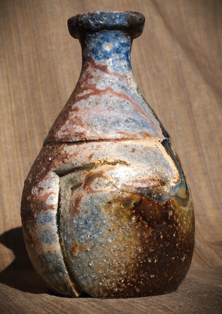 人気作家★大岩智之【師：隠崎隆一】★黒≪青窯変≫備前徳利★共箱