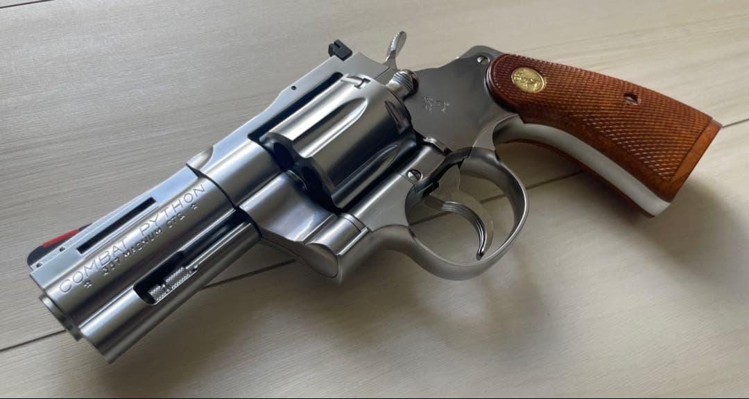 タナカコルトパイソンモデルガン 3インチRモデルステンレスフィニッシュ未発火