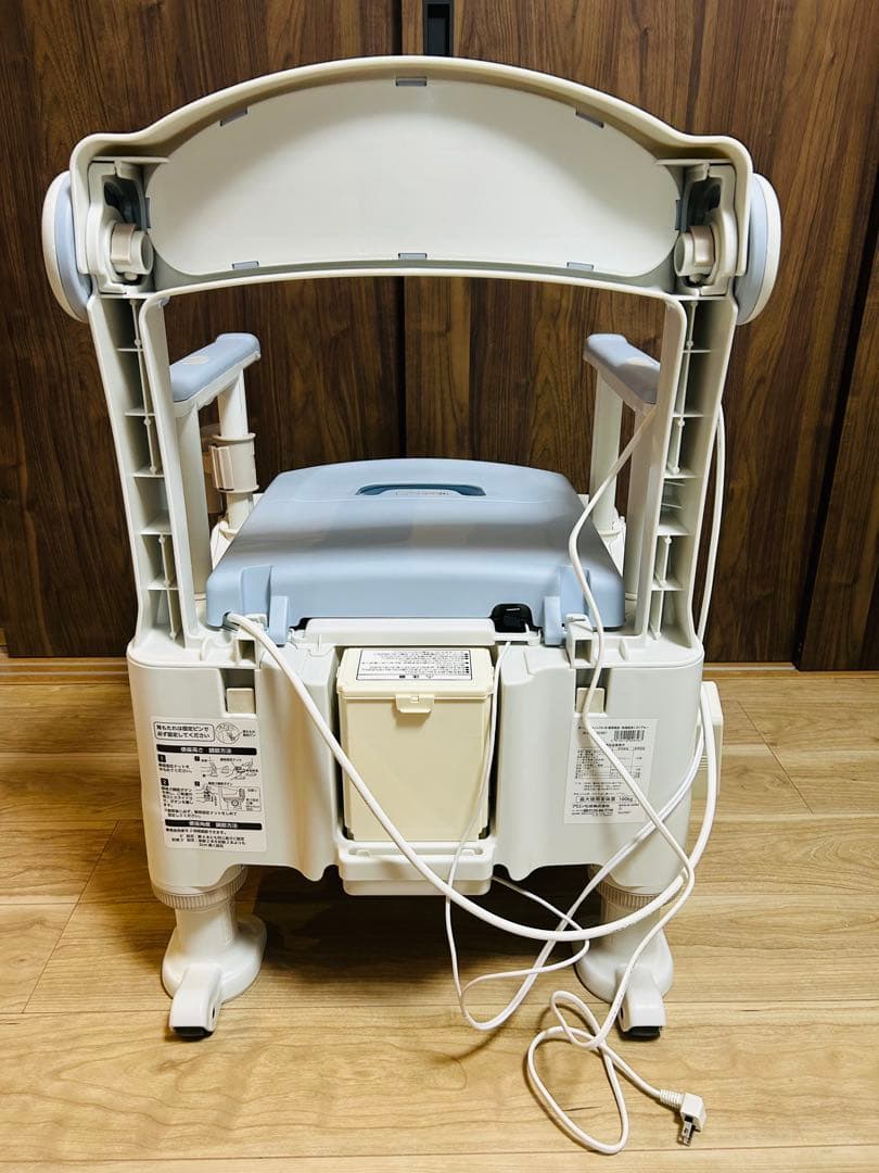 安寿　ポータブルトイレ 暖房便座　快適脱臭　アームレスト付き　アロン化成