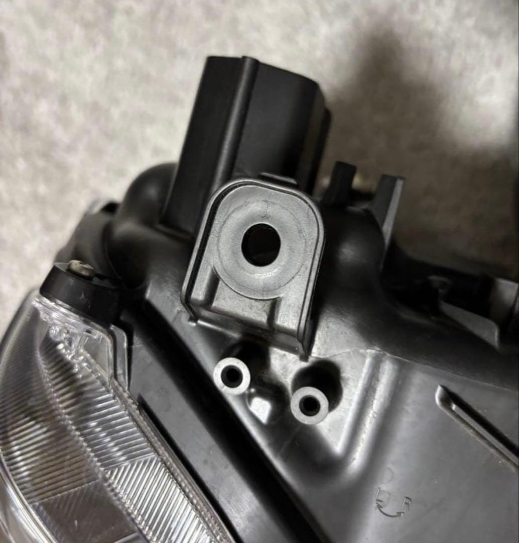 DAIHATSU TAFT 純正グリル、ヘッドライト