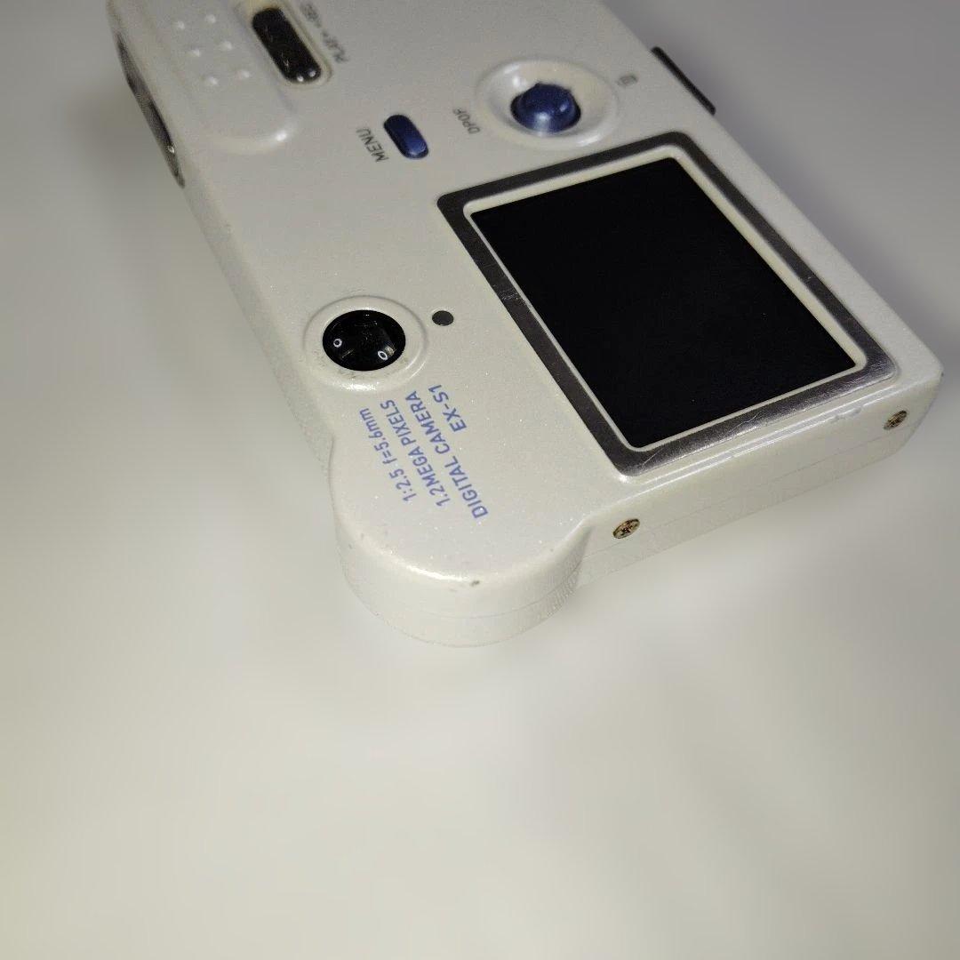 Casio EXILIM EX-S1 ホワイト