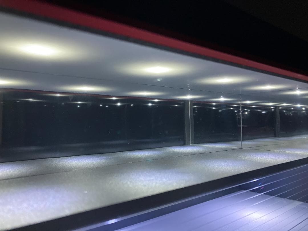 ミニカー用ジオラマ：1/64 カーディーラーⅡ（ブラック＆ダークグレー）