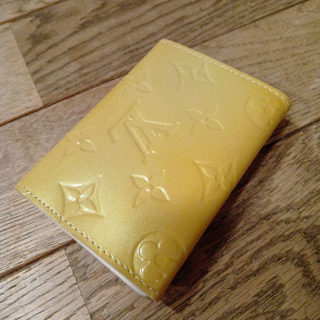 【新品、変色有】ルイヴィトン　ヴェルニ　総柄　名刺ケース　カードケース　エナメル