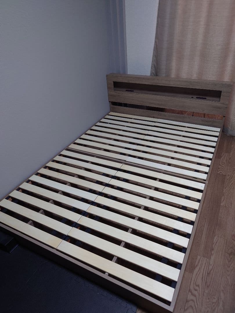 [中古品]RASIK CONCASA ダブルサイズ ローベッドフレーム