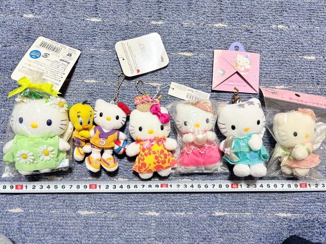 【 マスコット 〜 小さめぬいぐるみ 】ハローキティ