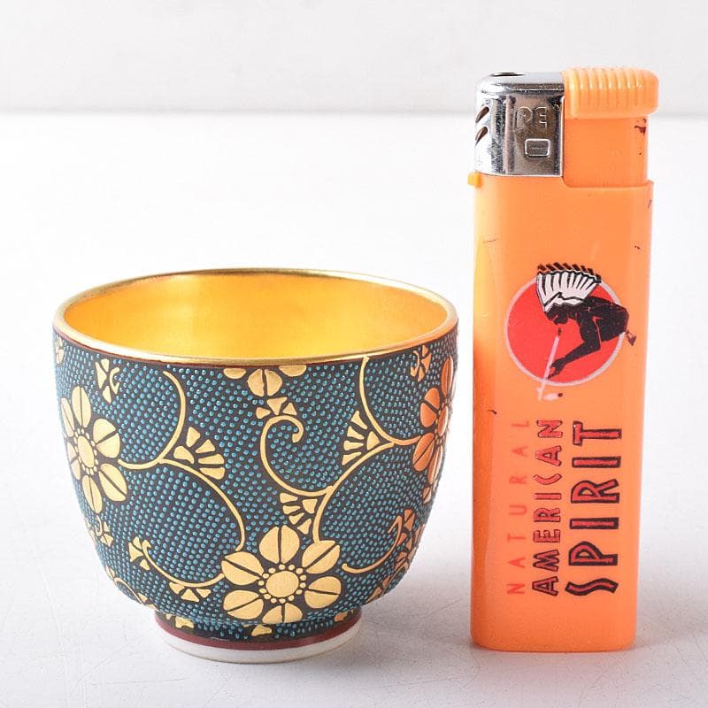 九谷焼　中田錦玉作　青粒金彩　ぐい呑　酒盃　共箱　V　R8386