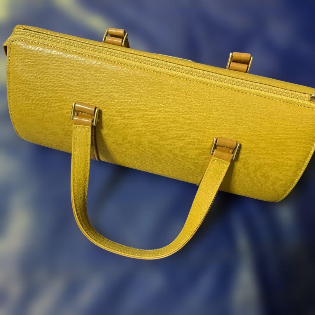 Burberryバーバリー/ノバチェック本革ドラムバッグ/ハンドバッグ/イエロー