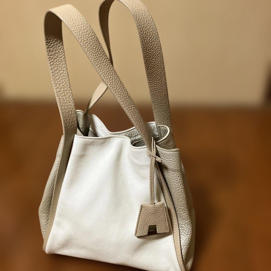 AKRIS アクリス　アクリスバッグ　レディースバッグ