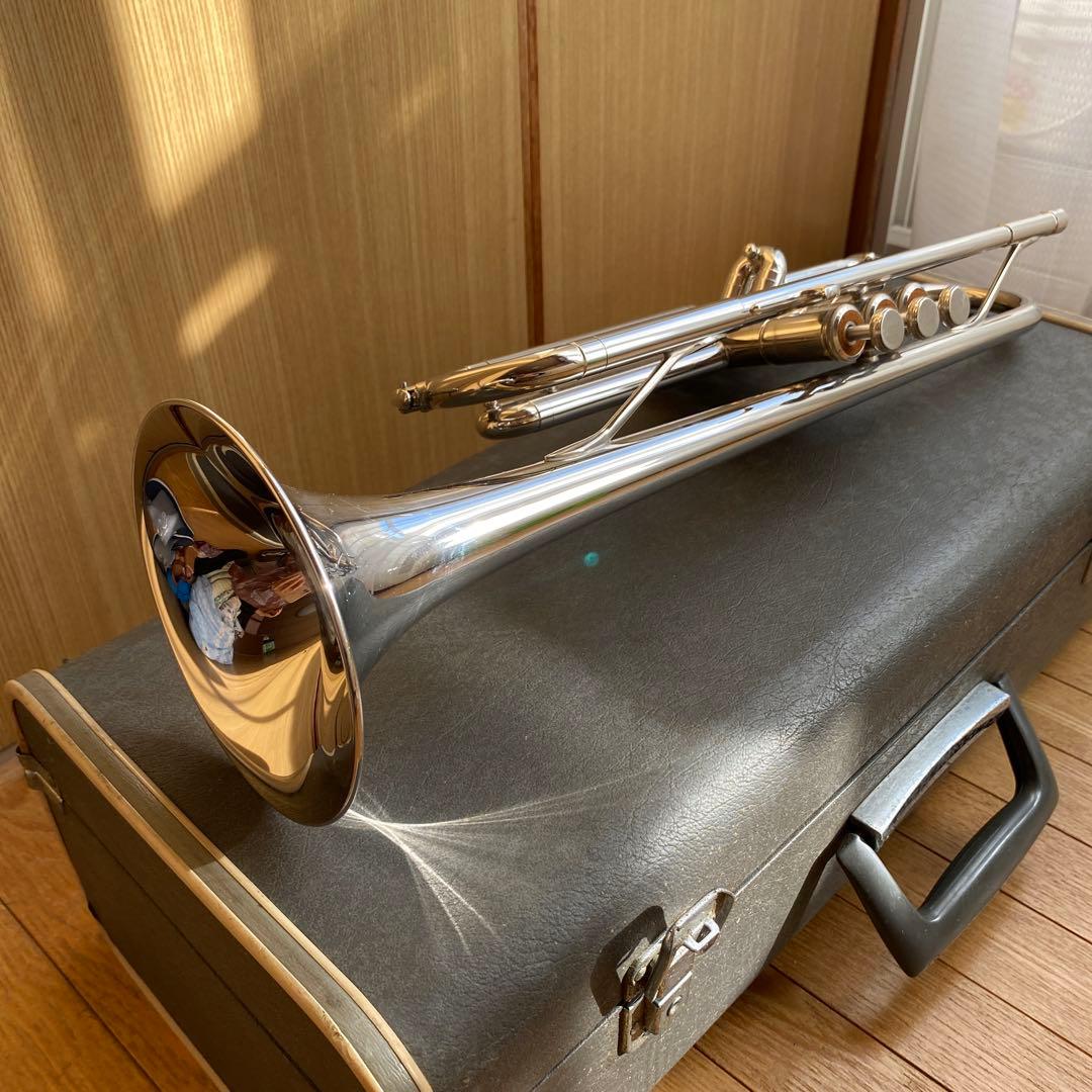 トランペット　ヤマハYTR-135 マウスピースあり