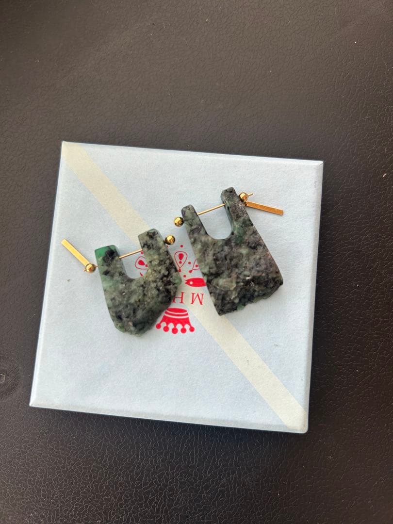 MONAKAjewellery ロックピアスエメラルド(片耳用)