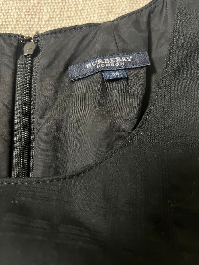 【美品】BURBERRYLONDONシャドーチェックワンピースワンピース 黒38