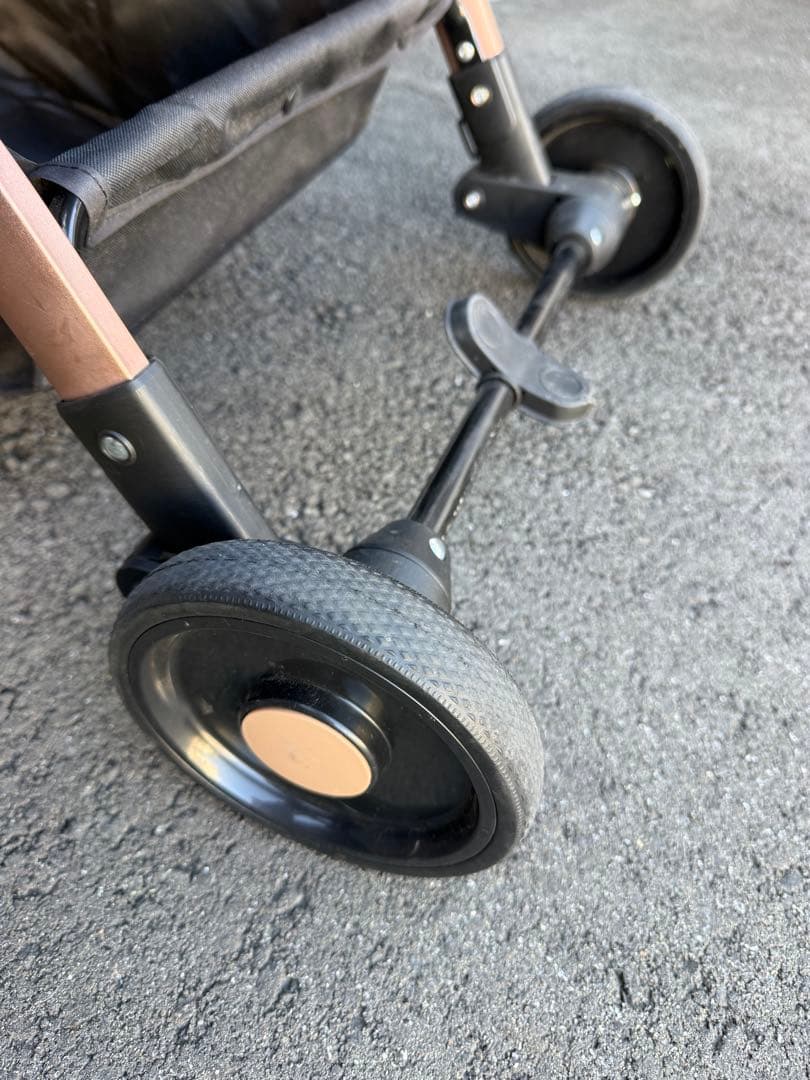 ペットカート 小型犬 中型犬 メッシュカバー付き(カラー：ブラック✖️グレー)