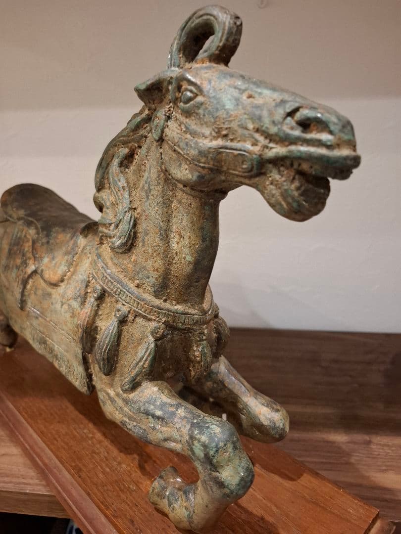 名豪家蔵出し ブロンズ馬の彫刻 台座有り