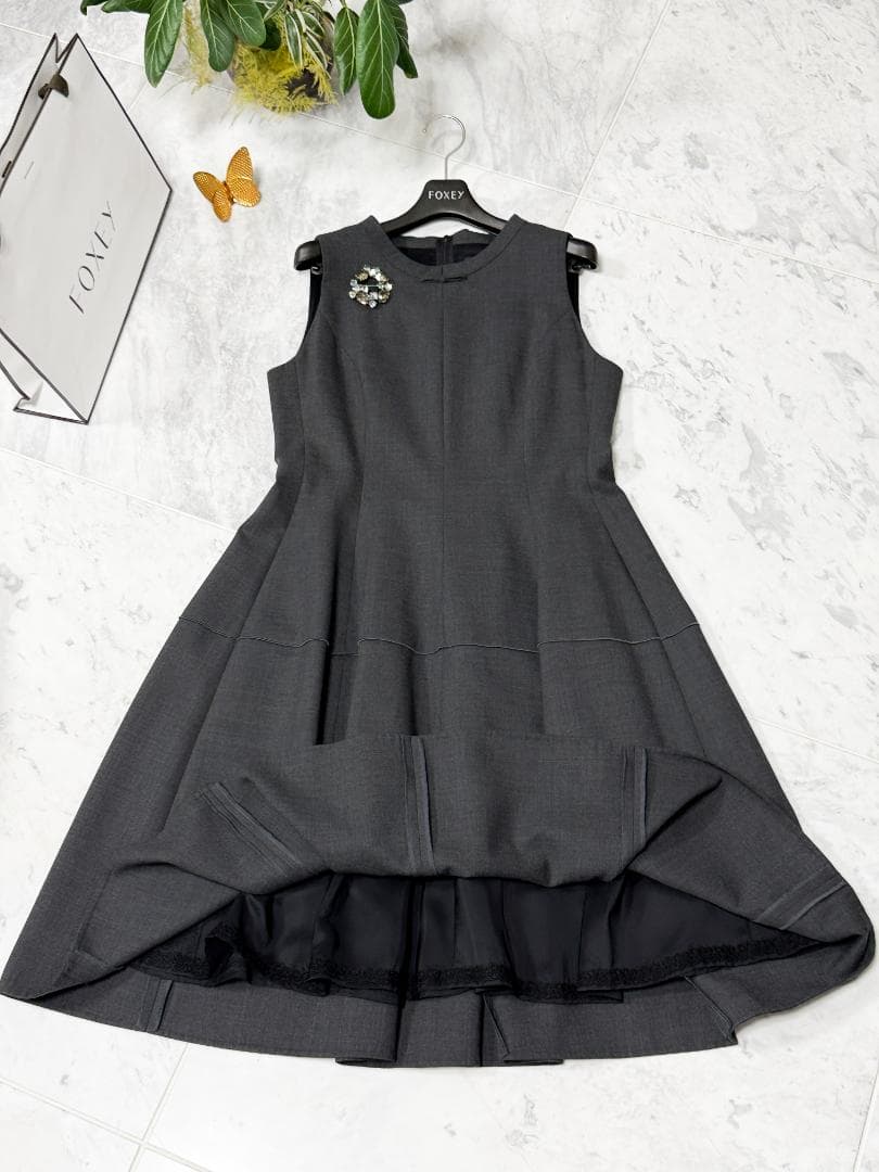 美品★FOXEYフォクシー ウール胸元リボンチャコールグレーワンピース希少42
