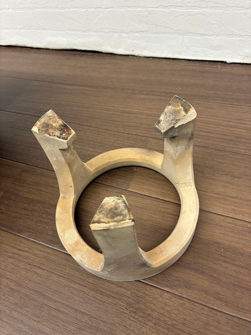 陶器 風炉 五徳付き 茶道具 紋入り