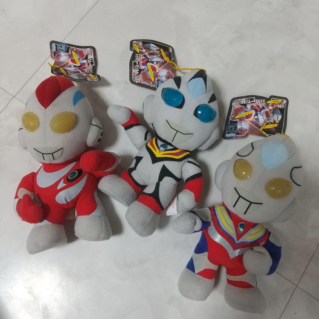 新品　ウルトラマン　ハイパフォーマンスぬいぐるみ　セット
