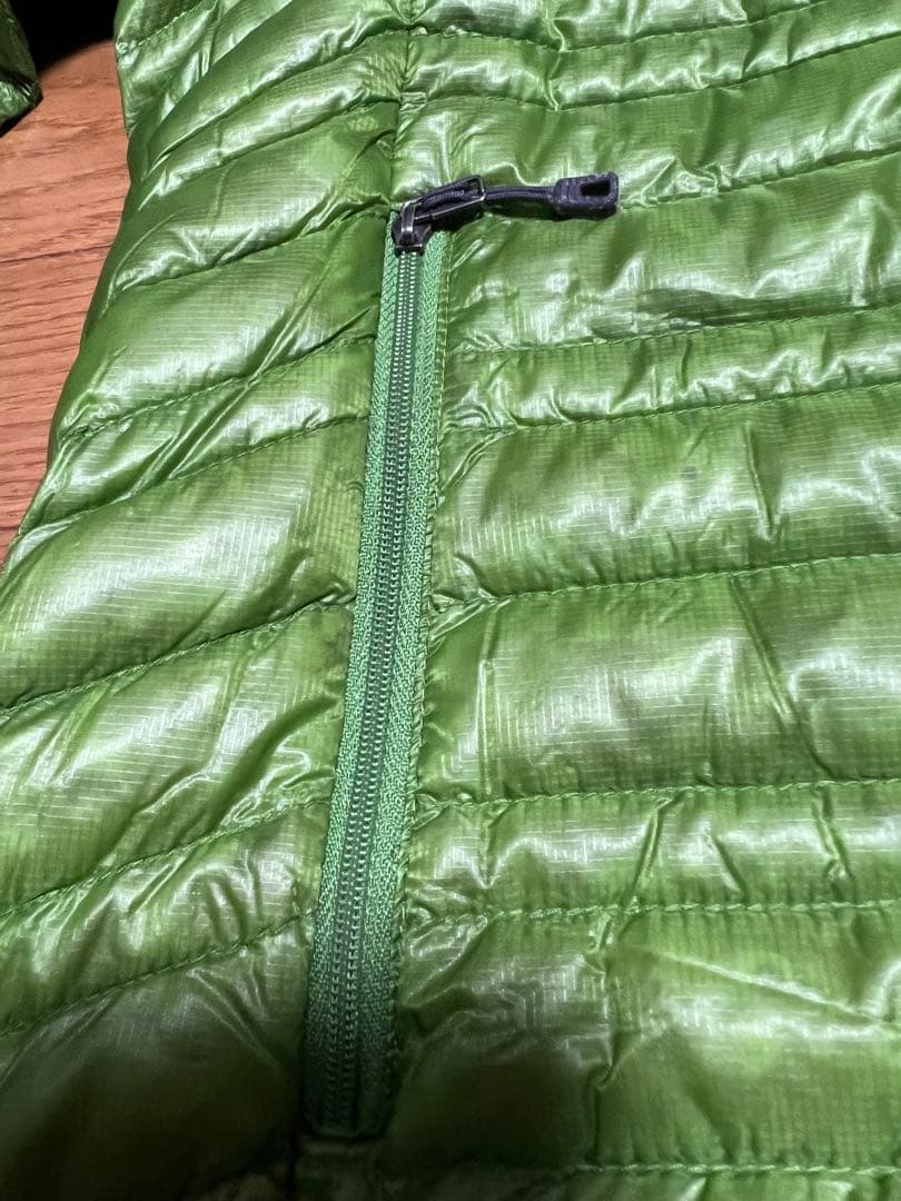 パタゴニア軽量ダウンジャケット Ultralight Down Hoody