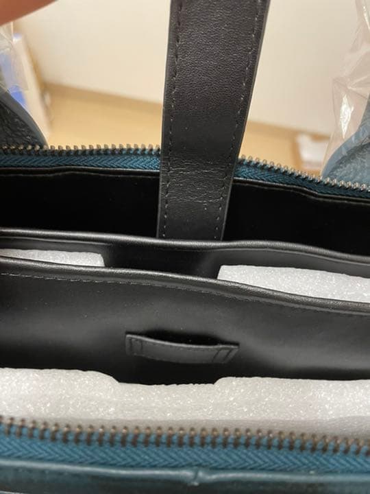 ビジネスレザーバッグ　makuake