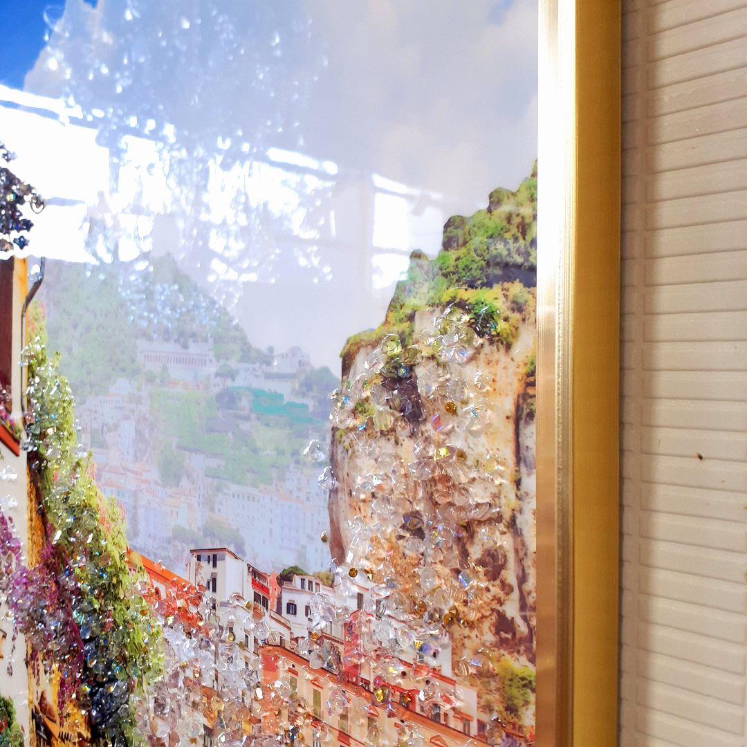 輸入雑貨　天然水晶石　『中世の村』　クリスタルアート　ゴールドフレーム