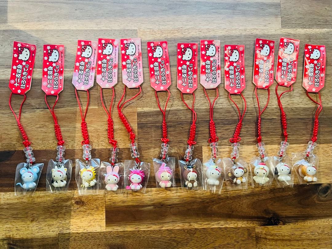 【新品】ご当地キティ 限定 十二支変身ver.コンプリート根付けストラップ