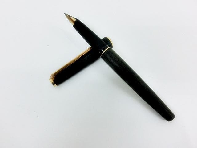 MONTBLANC モンブラン 万年筆 マットブラック 220 ペン先 585