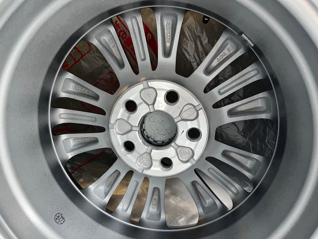 ヨ*ス様 ノア 16インチ 205/60r16 4本 新車外し