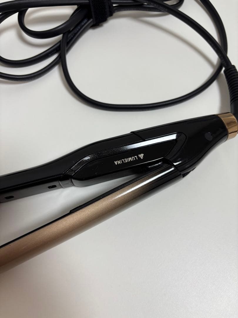 ヘアビューロン 4D Plusストレートアイロン☆