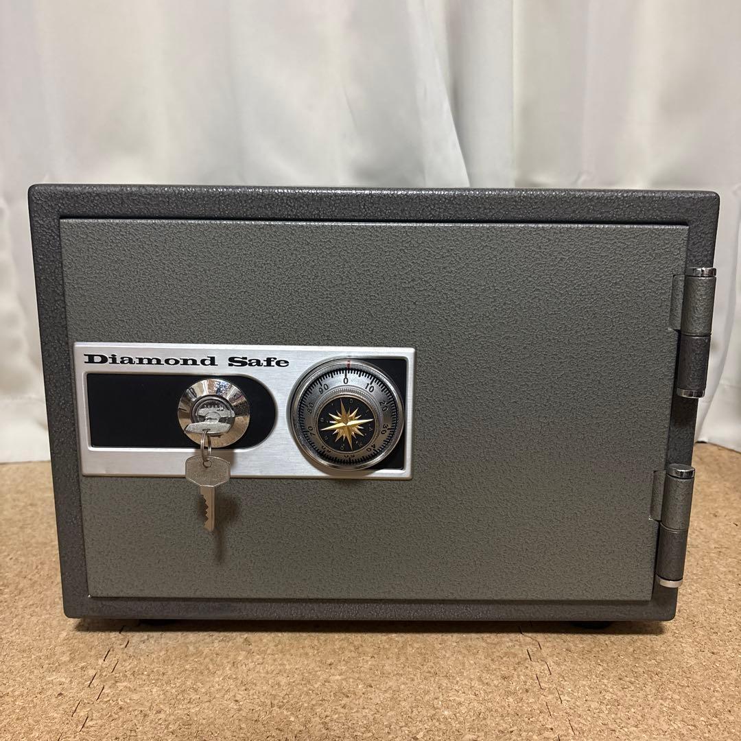 Diamond Safe ダイヤセーフ ダイヤル式 耐火金庫 トレー付