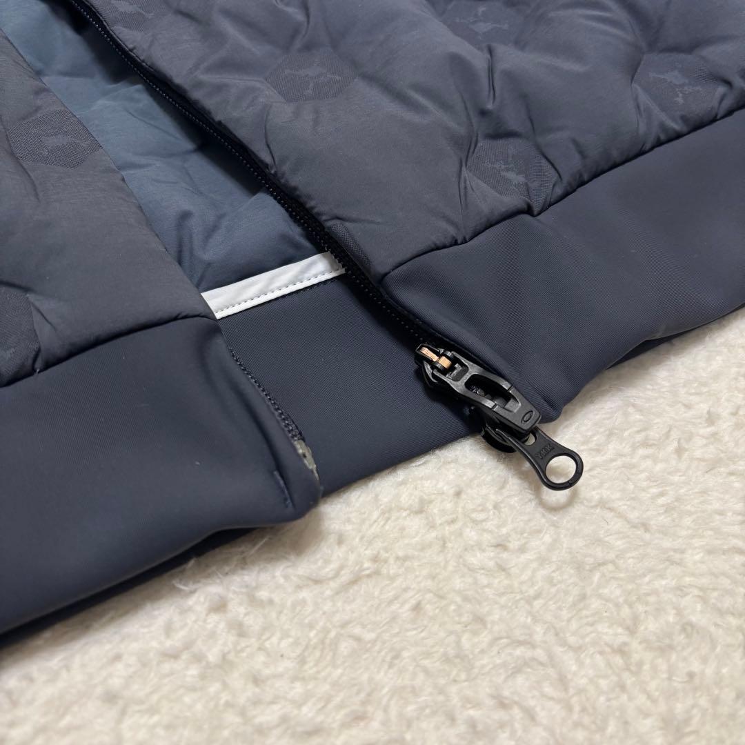 未使用品 オークリー ゴルフ 軽量 ストレッチ ダウンジャケット L