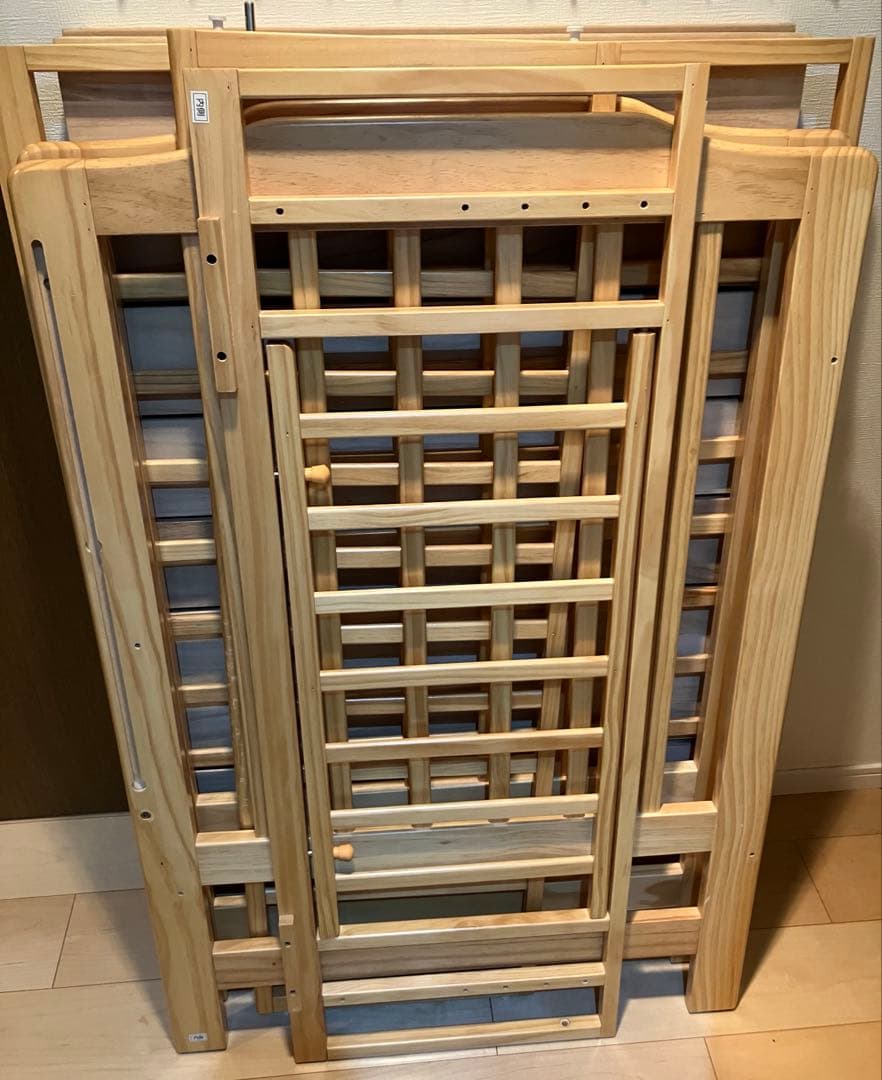 【送料込み】ベビーベッド　カトージ　ハイシート　ナチュラル　引き取りは5555円