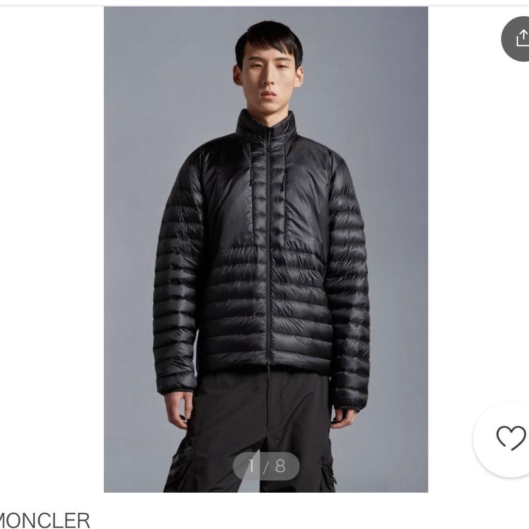 値下げ中　MONCLER ブラック ライトダウンジャケット