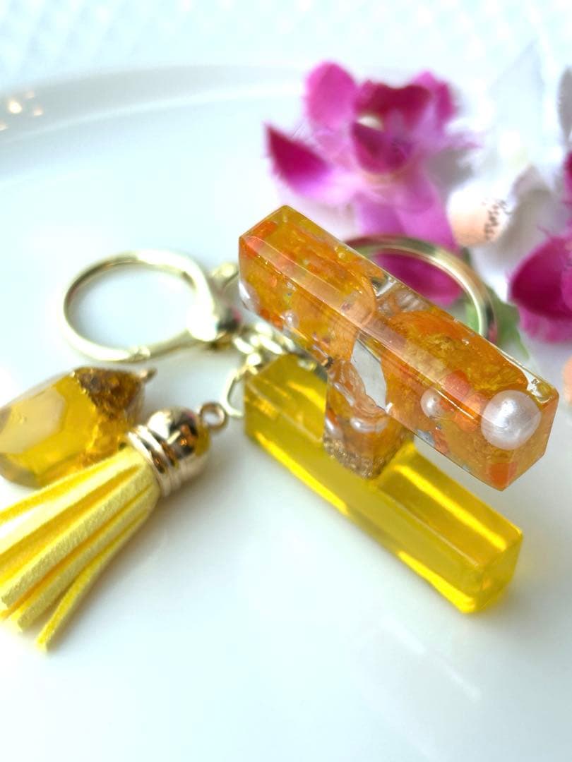 リピ　JOKER様ゴールド専用　イニシャルキーホルダー　ハンドメイド　11点