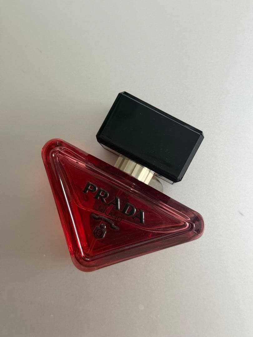 香水(女性用) PRADA PARADOXE RADICAL ESSENCE 30ml