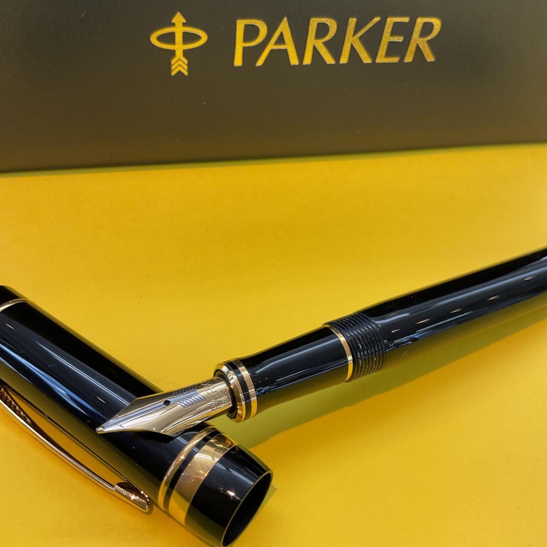 Parker 万年筆 黒 ステンレススチール