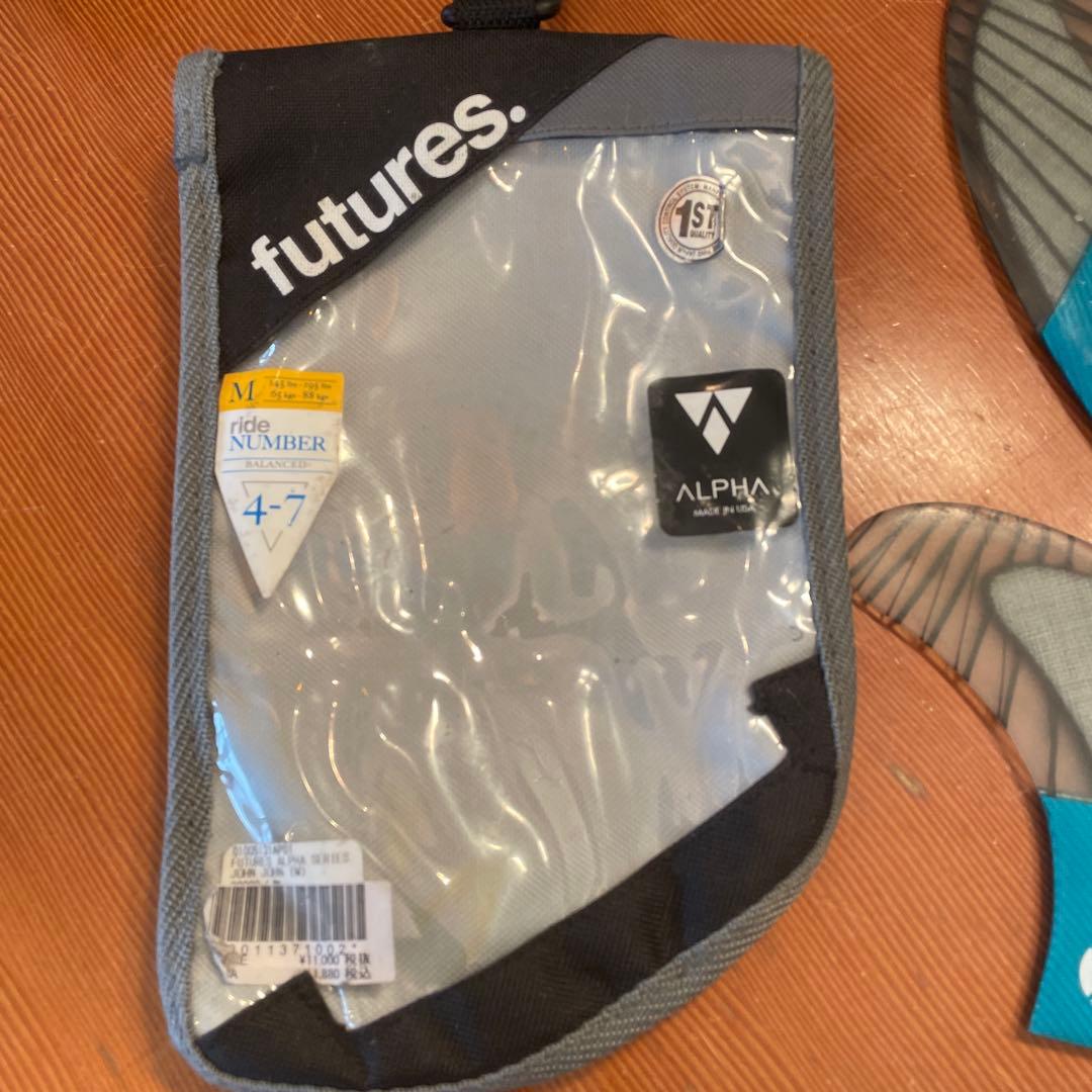 ディックブリューワー ショートボード 5'11・191/2\"・23/8\"3Fin