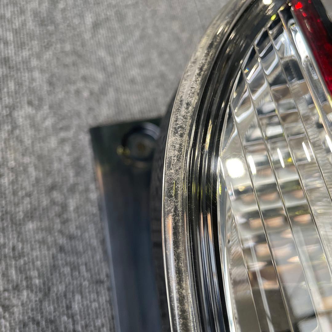 ニッサン　セレナ　リヤコンビネーションランプユニット　右