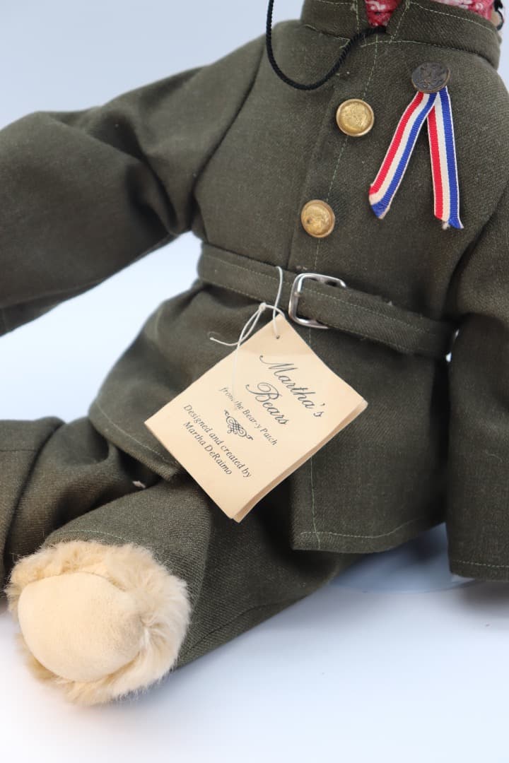 アーティスト・ベア THEODORE 軍服 眼鏡付き 大きなベア37cm