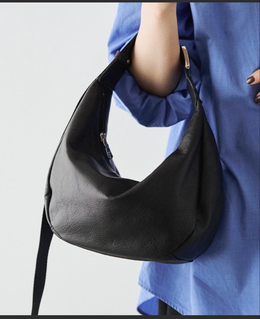 russet ソフトレザーラウンドショルダーバッグ(CE-1326)