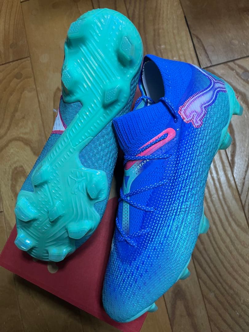 新品　大特価　プーマ　フューチャー 7 アルティメット FG AG 25cm B