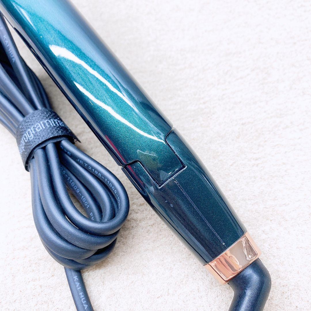 ほぼ未使用品☀付属品完備 ヘアビューロン　7D plus ストレート