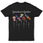 Grandma's Garden Birth Flower Bouquet - Supsuppy T Shirt